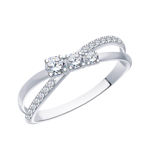 Кольцо из серебра с фианитами